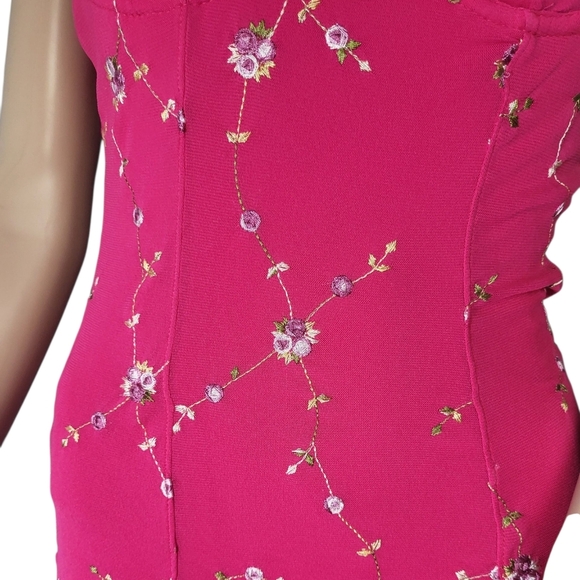 Sugar Thrillz Pink Floral Embroidered Babydoll Dress Size XS - Picture 4 of 4